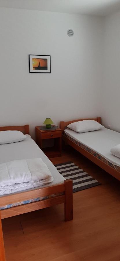Villa Dobra Family Apartments Вир Екстериор снимка