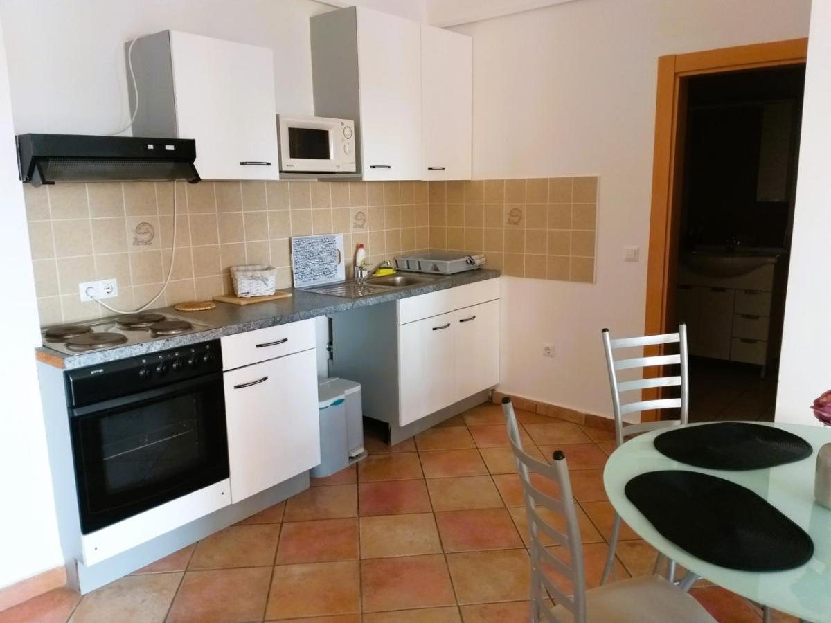 Villa Dobra Family Apartments Вир Екстериор снимка