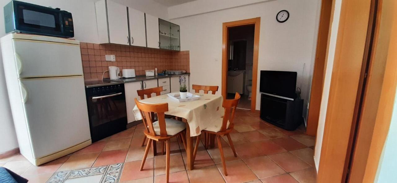 Villa Dobra Family Apartments Вир Екстериор снимка